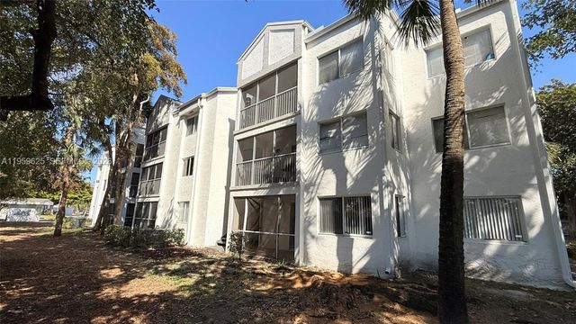 5612 Rock Island Rd 146, Tamarac, FL 33319