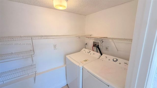 5612 Rock Island Rd 146, Tamarac, FL 33319