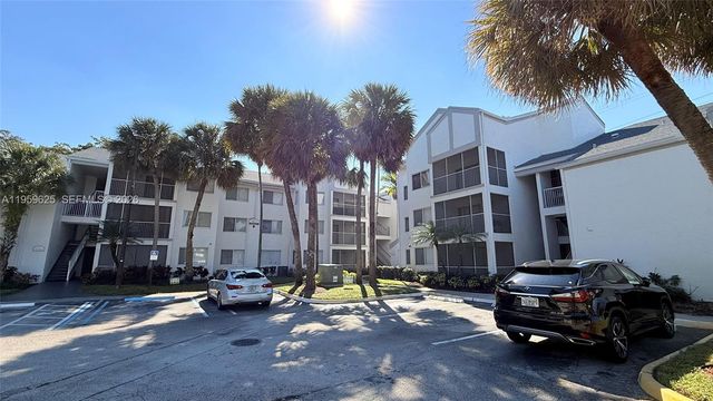 5612 Rock Island Rd 146, Tamarac, FL 33319