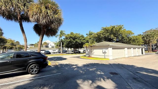 5612 Rock Island Rd 146, Tamarac, FL 33319