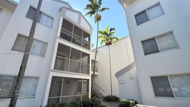 5612 Rock Island Rd 146, Tamarac, FL 33319