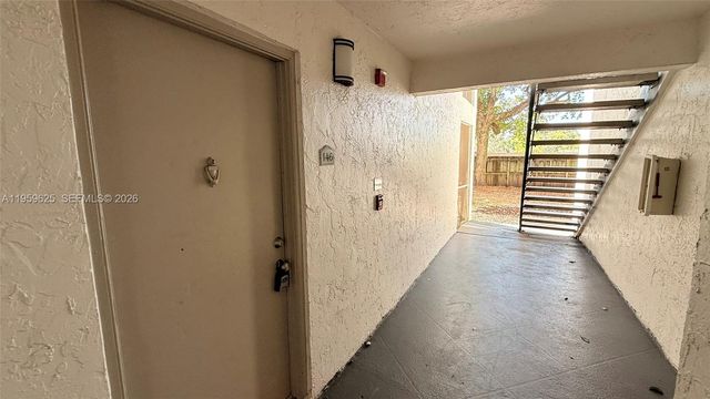 5612 Rock Island Rd 146, Tamarac, FL 33319