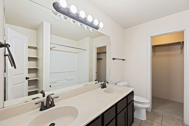 112 Creekside Villa DR, Kyle, TX 78640