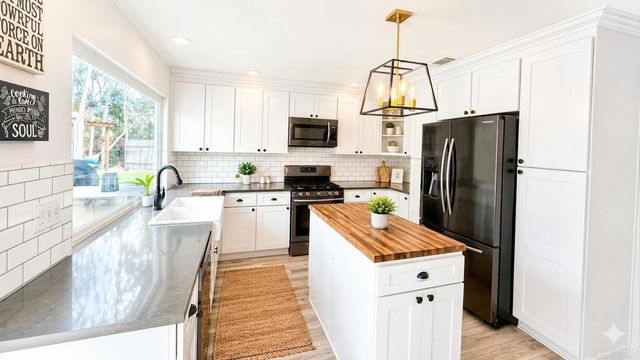 9927 Dichondra Ct, San Diego, CA 92131