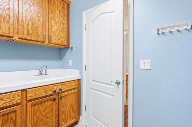 4060 Shaver Ct, West Sacramento, CA 95691