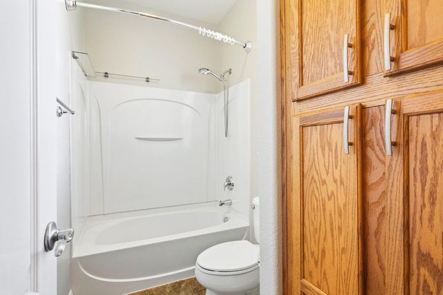 4060 Shaver Ct, West Sacramento, CA 95691