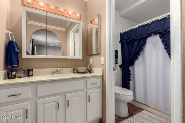 3208 W JUNIPER Avenue, Phoenix, AZ 85053