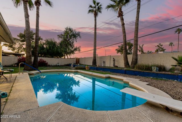 3208 W JUNIPER Avenue, Phoenix, AZ 85053