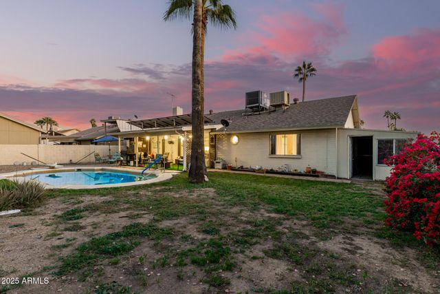 3208 W JUNIPER Avenue, Phoenix, AZ 85053