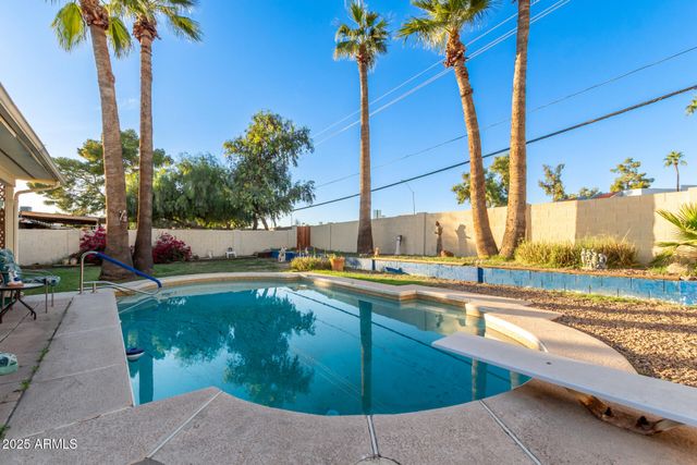 3208 W JUNIPER Avenue, Phoenix, AZ 85053