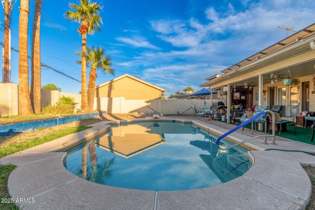 3208 W JUNIPER Avenue, Phoenix, AZ 85053