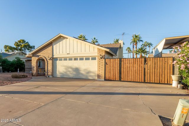 3208 W JUNIPER Avenue, Phoenix, AZ 85053