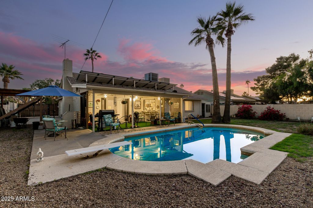 3208 W JUNIPER Avenue, Phoenix, AZ 85053