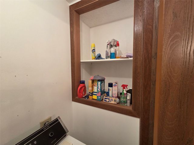 2030 E Leland Avenue, Des Moines, IA 50320