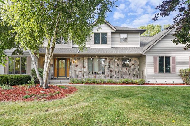 1946 Wallinford Circle, Sun Prairie, WI 53590