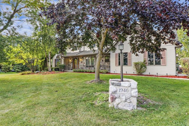 1946 Wallinford Circle, Sun Prairie, WI 53590