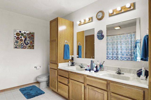 1946 Wallinford Circle, Sun Prairie, WI 53590