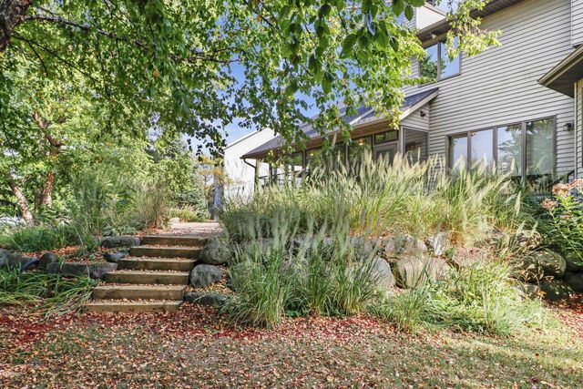 1946 Wallinford Circle, Sun Prairie, WI 53590