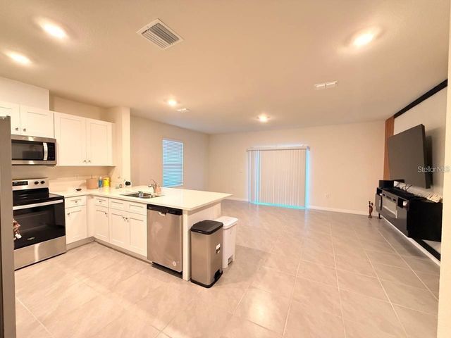 2333 PENGUIN BOULEVARD, Davenport, FL 33837