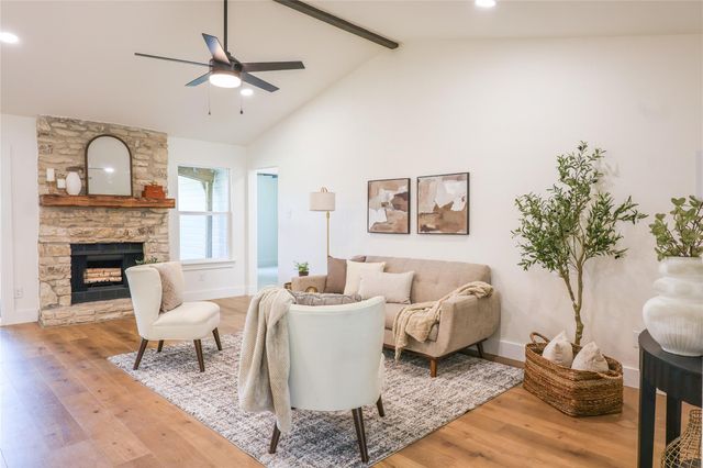 9911 Woodshire DR, Austin, TX 78748