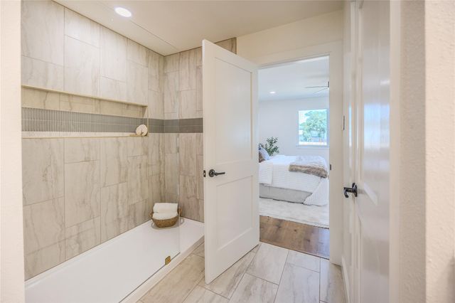 9911 Woodshire DR, Austin, TX 78748
