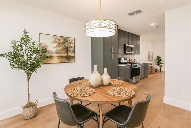 9911 Woodshire DR, Austin, TX 78748