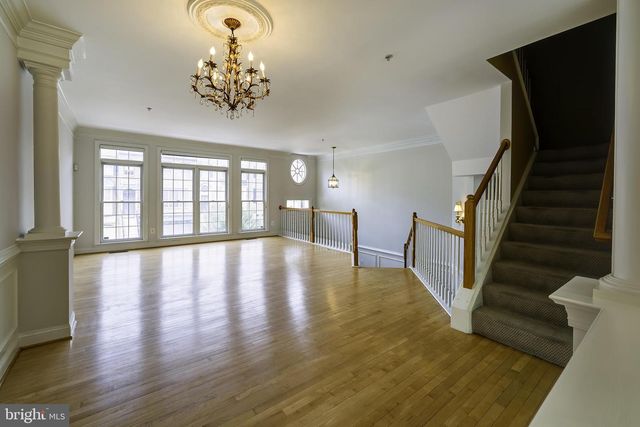 1156 REGAL OAK DR, Rockville, MD 20852