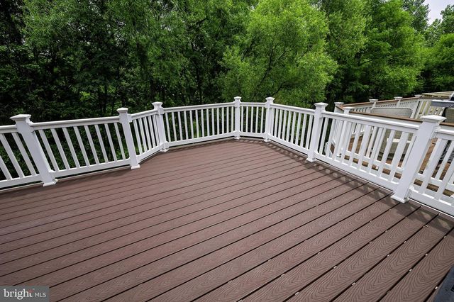 1156 REGAL OAK DR, Rockville, MD 20852