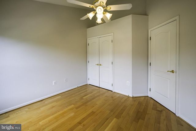 1156 REGAL OAK DR, Rockville, MD 20852