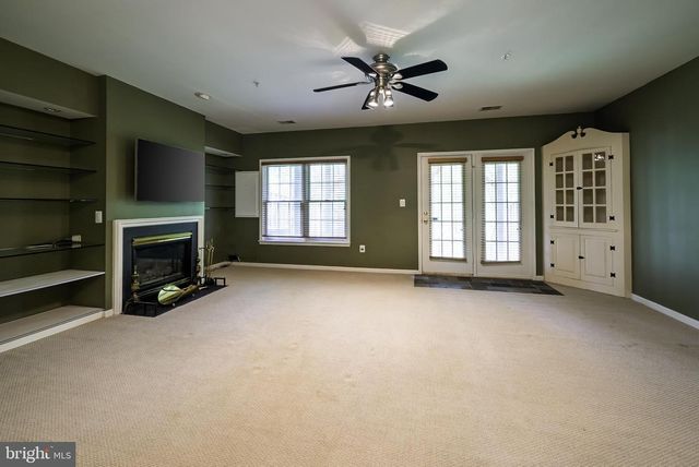 1156 REGAL OAK DR, Rockville, MD 20852