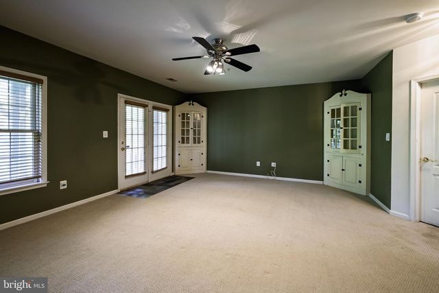 1156 REGAL OAK DR, Rockville, MD 20852