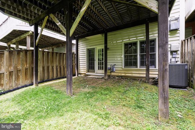 1156 REGAL OAK DR, Rockville, MD 20852