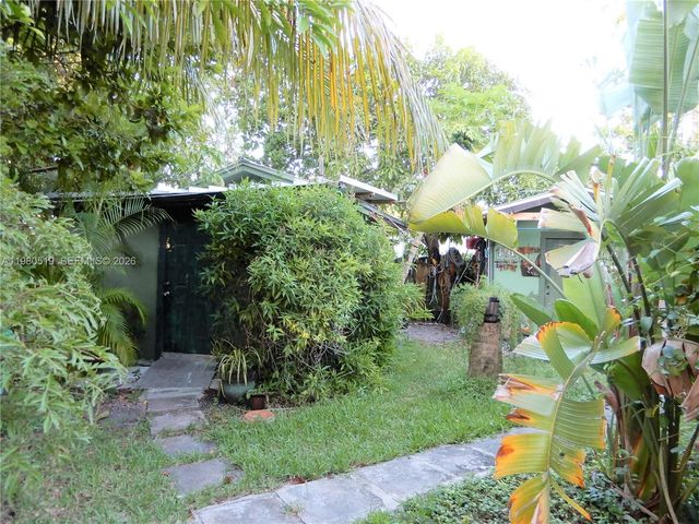 19901 SW 92nd Ave, Cutler Bay, FL 33157