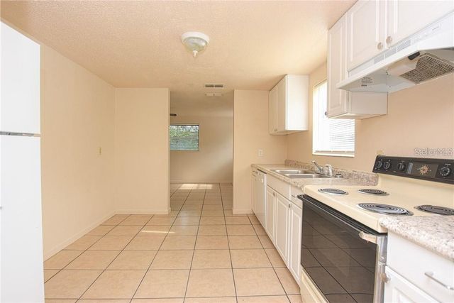 1311 STANDISH DRIVE, Lakeland, FL 33810