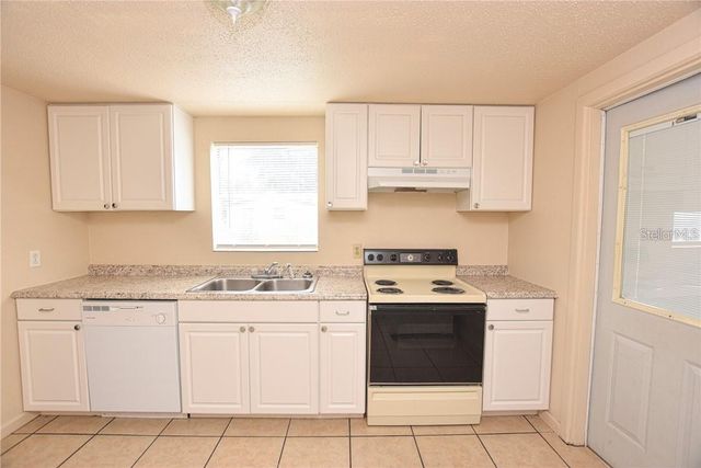 1311 STANDISH DRIVE, Lakeland, FL 33810