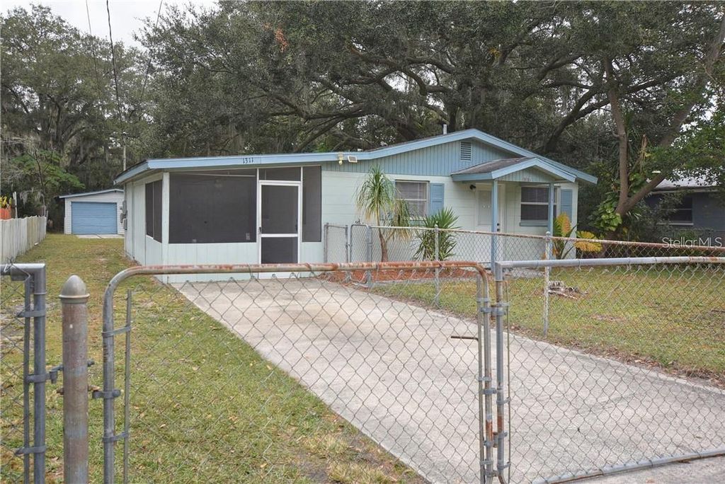 1311 STANDISH DRIVE, Lakeland, FL 33810