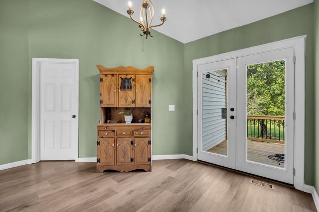 2940 Riverbend Dr, Nashville, TN 37214