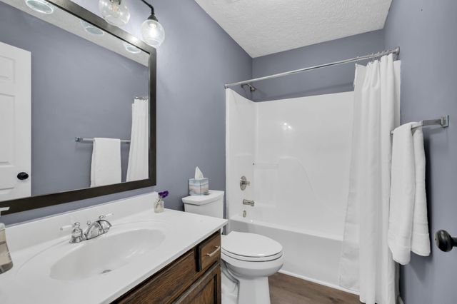 2940 Riverbend Dr, Nashville, TN 37214