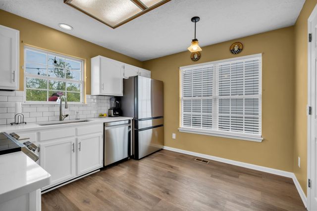 2940 Riverbend Dr, Nashville, TN 37214