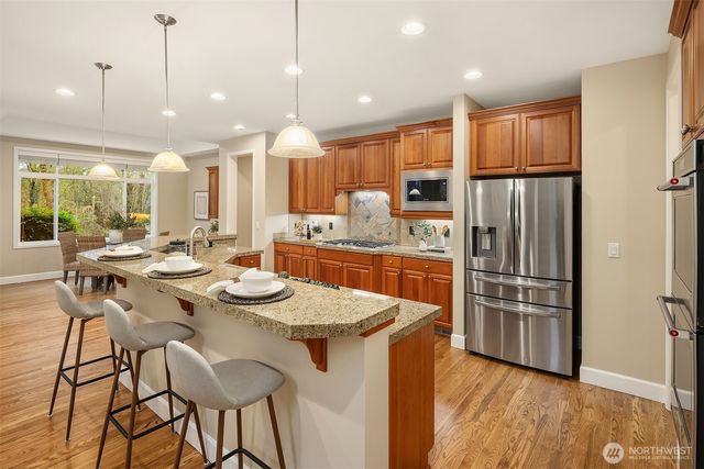322 240th Place SE, Sammamish, WA 98074