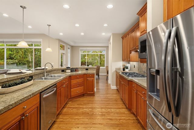 322 240th Place SE, Sammamish, WA 98074