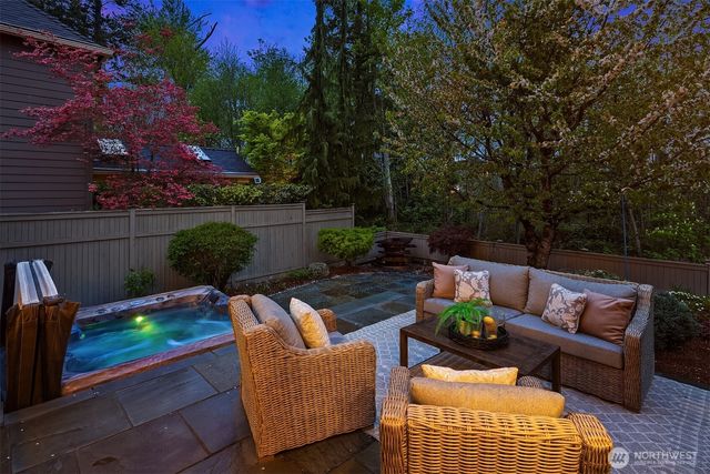 322 240th Place SE, Sammamish, WA 98074