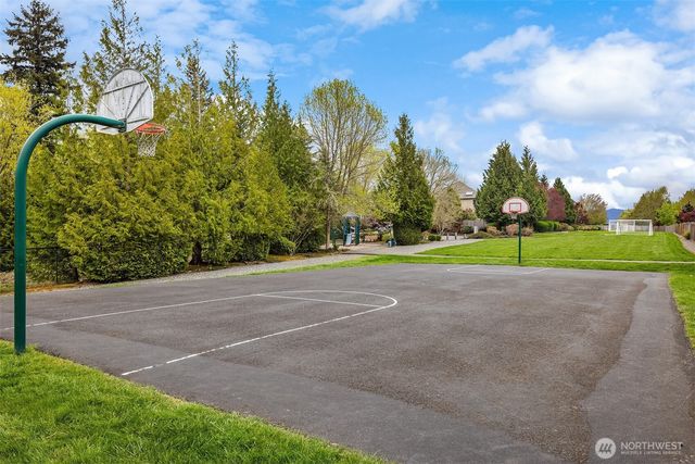 322 240th Place SE, Sammamish, WA 98074