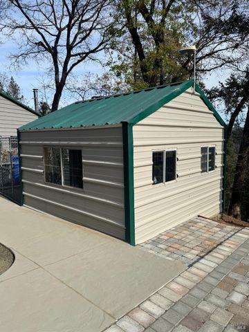 14986 Western Mine Rd, Middletown, CA 95461
