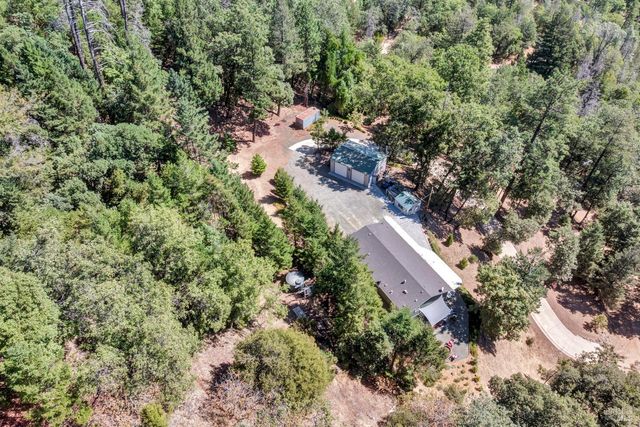 14986 Western Mine Rd, Middletown, CA 95461