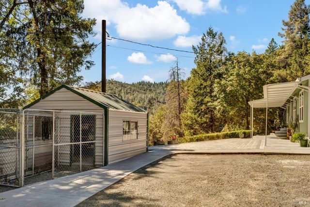 14986 Western Mine Rd, Middletown, CA 95461