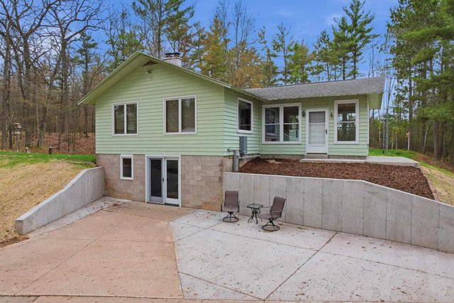 E1875 DOEDE LANE, Iola, WI 54945