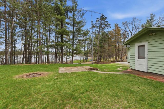 E1875 DOEDE LANE, Iola, WI 54945