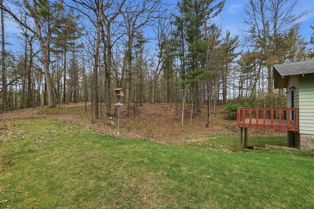 E1875 DOEDE LANE, Iola, WI 54945