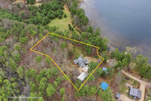E1875 DOEDE LANE, Iola, WI 54945